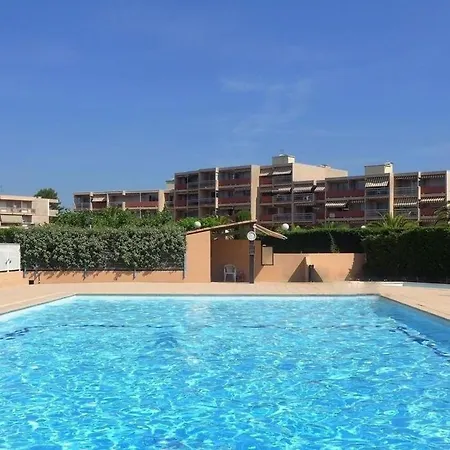 Familial Avec Terrasse Près De La - Fr-1-251-918 Bormes-les-Mimosas